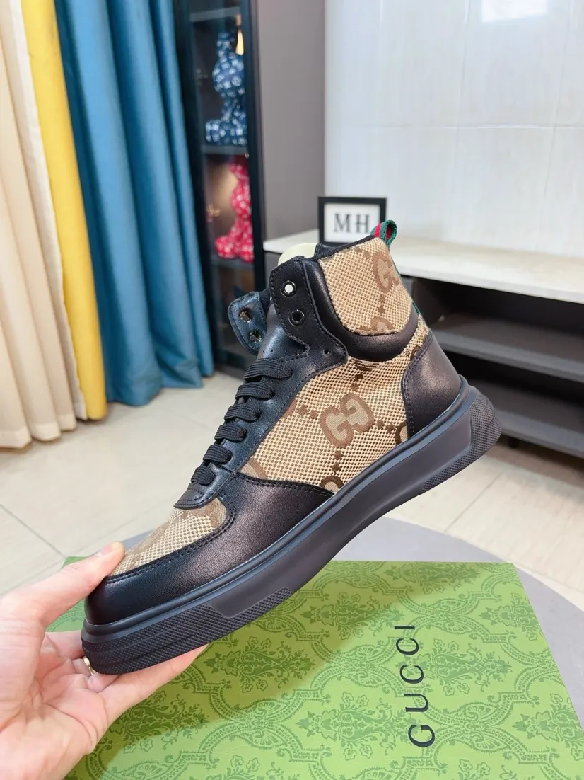 Men's shoes 💰440🌹🌹GUCCI [Gucci] New high-top men's shoes, a high-end brand, the latest fashionable casual men's shoes, trendy and versatile, relaxed and sporty style, uppers imported from Italy, first-layer cowhide, genuine leather lining, and ultra-fine workmanship. Original personalized fashionable rubber wear-resistant outsole, light and comfortable on the foot, size 38-44